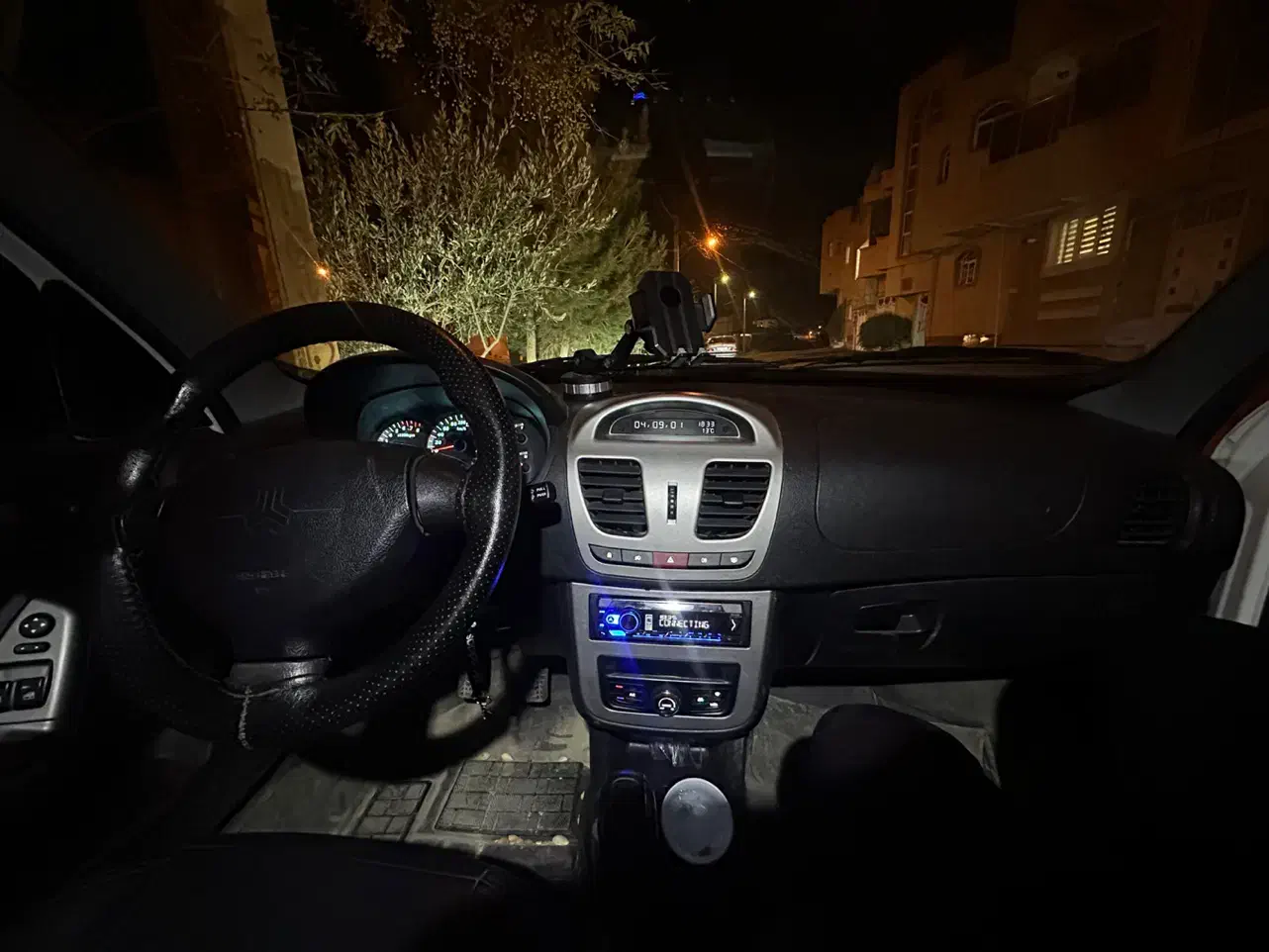 کوییک ۱۴۰۲ خونگی|خودرو سواری و وانت|شهرضا, |دیوار