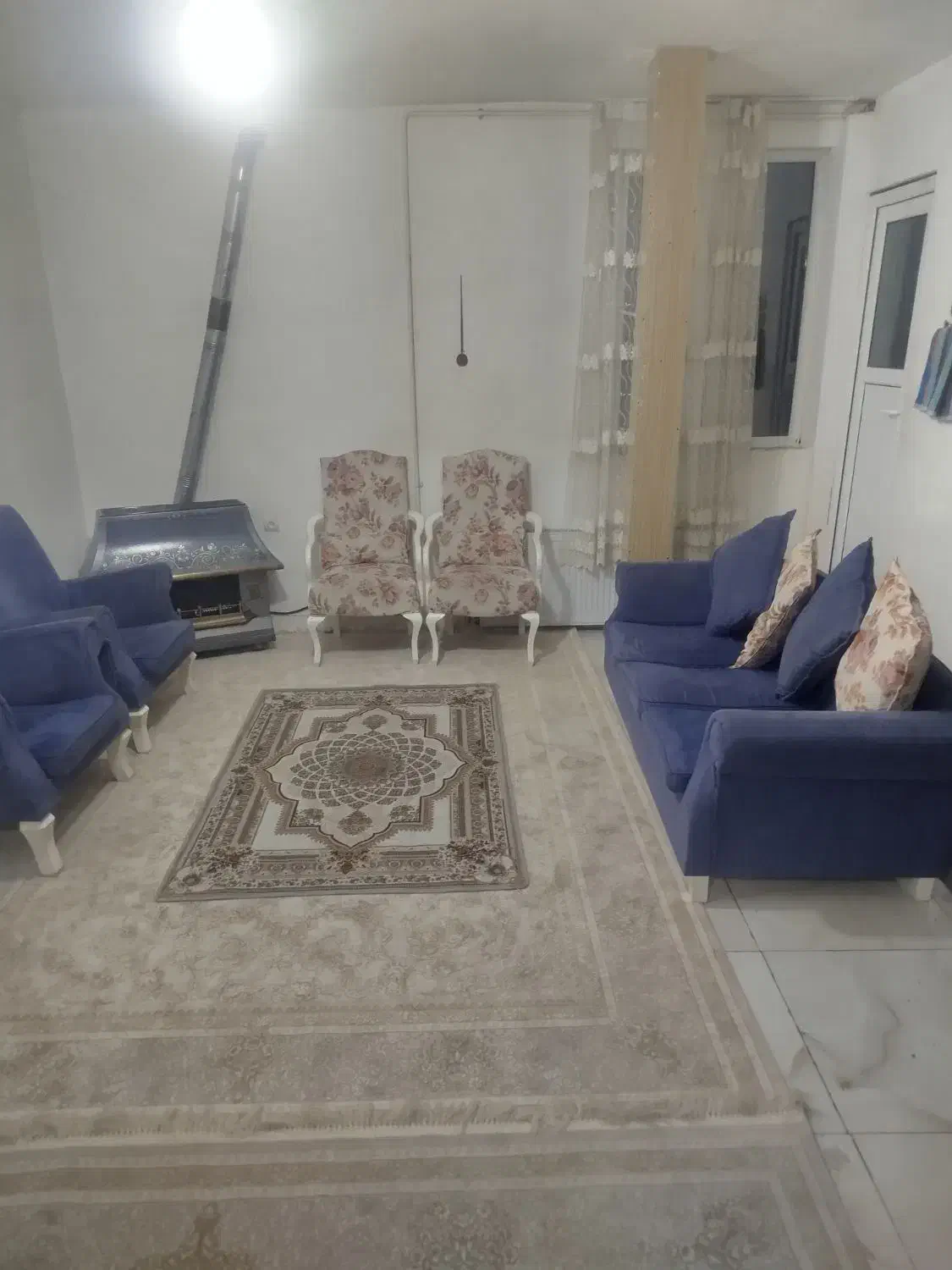 مبل دسته دوم بدون پارگی خیلی سالم|مبلمان خانگی و میز عسلی|الشتر, |دیوار