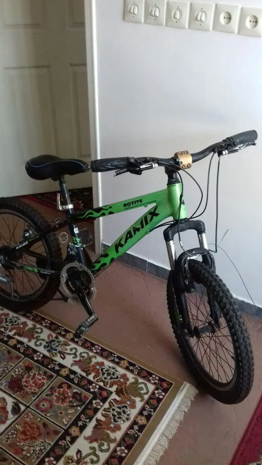 دوچرخه|دوچرخه، اسکیت، اسکوتر|دوگنبدان, |دیوار