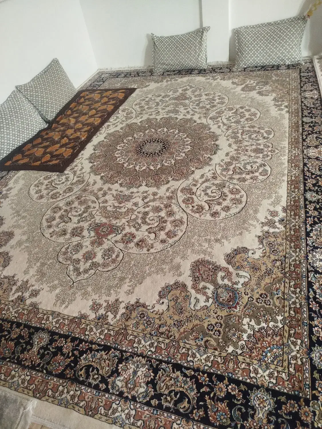 چهار عدد فرش دوازده متری|فرش|دورود, |دیوار