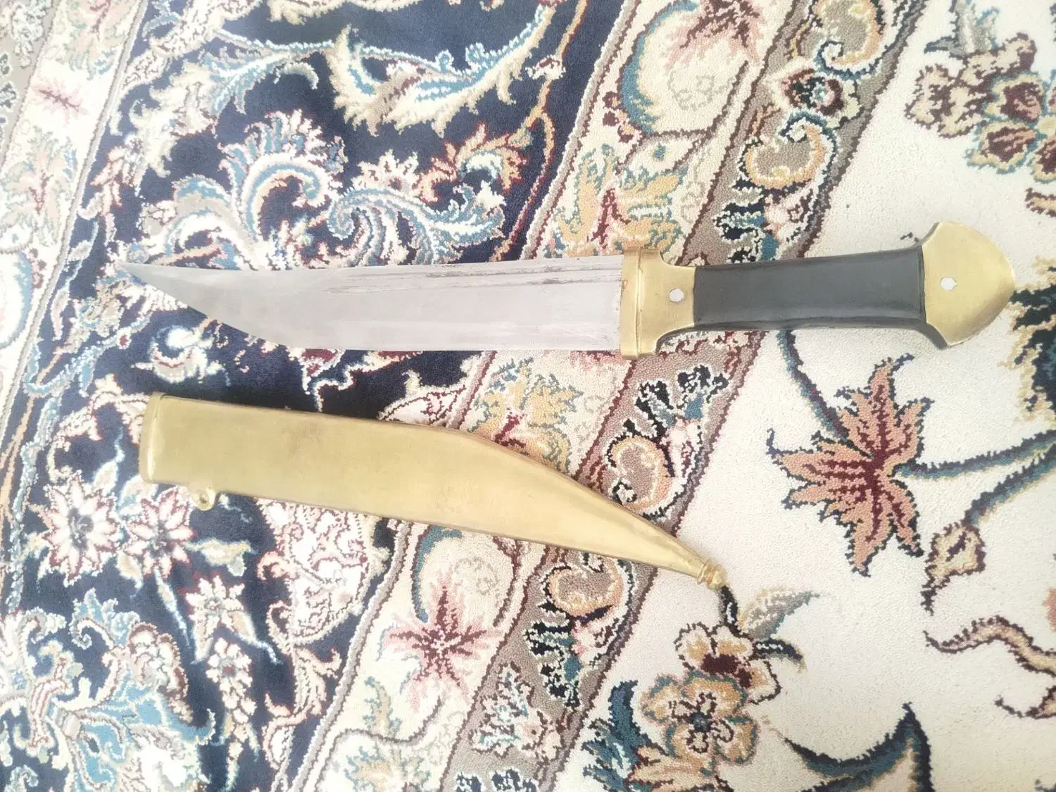 بگده|کلکسیون اشیاء عتیقه|ایلام, |دیوار