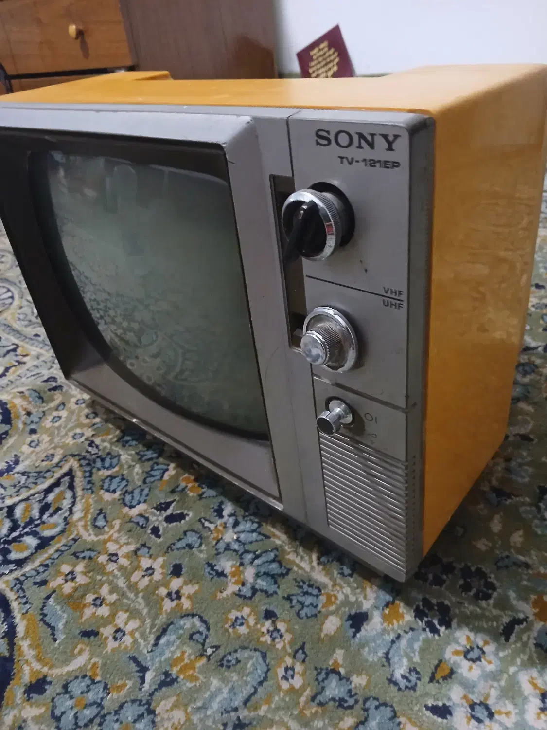 دو عدد تلویزیون   قدیمی|کلکسیون اشیاء عتیقه|تهران, زرکش|دیوار