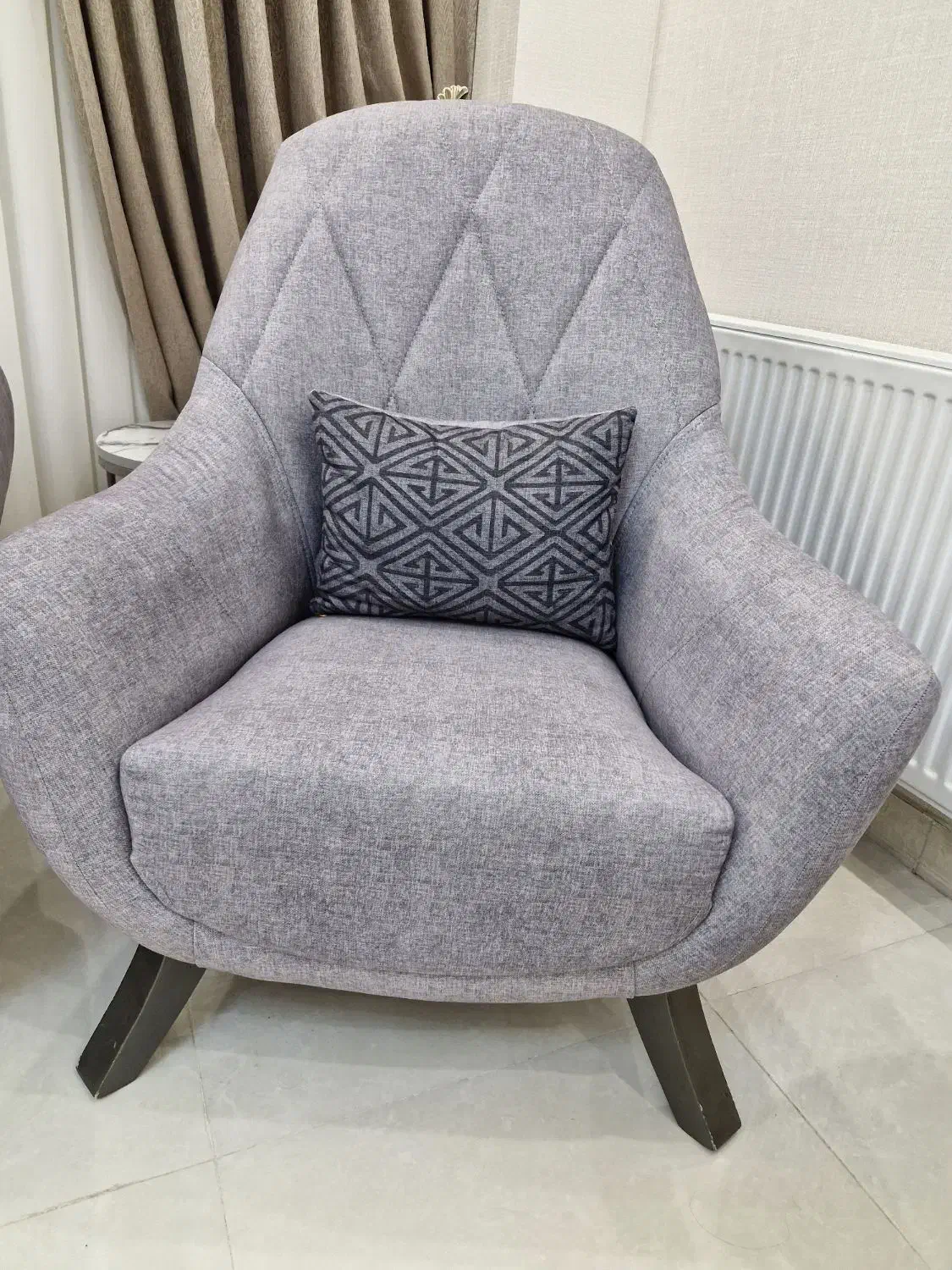 مبل راحتی۴نفره|مبلمان خانگی و میز عسلی|رشت, جهاد|دیوار