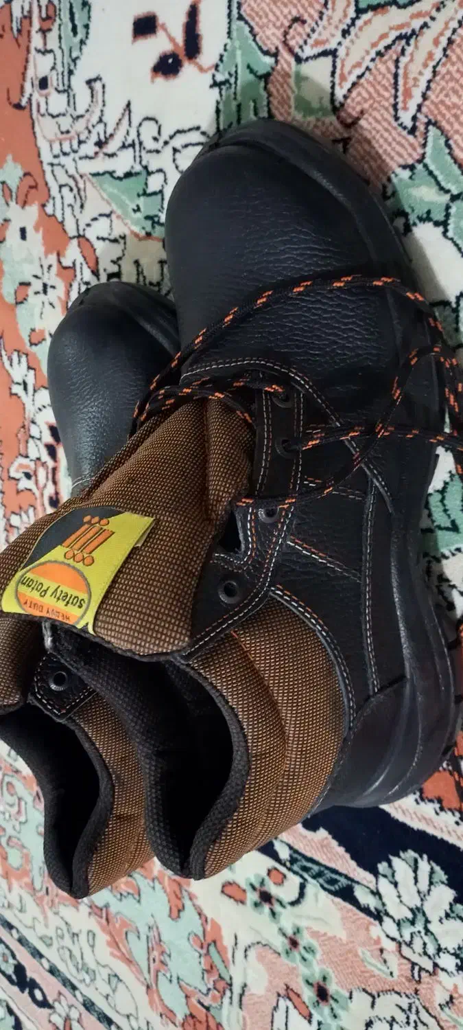 کفش کوهنوردی|کیف، کفش، کمربند|خرم‌آباد, |دیوار