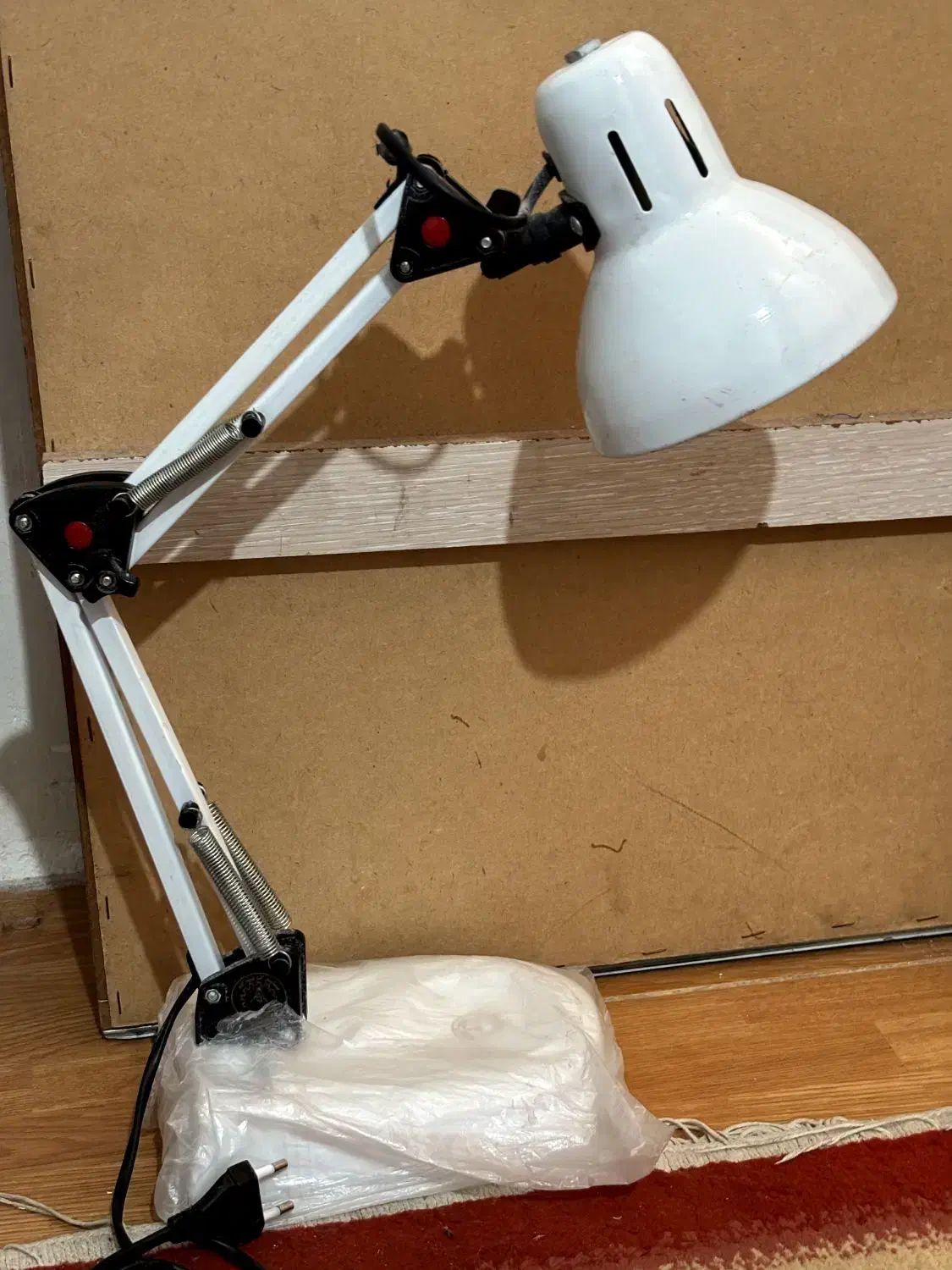 چراغ مطالعه|لامپ و چراغ|ری, سیزده آبان|دیوار