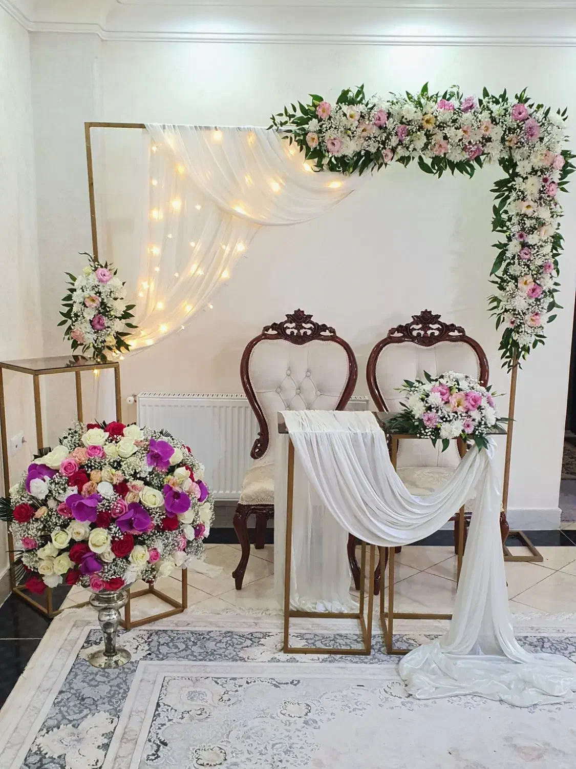 گل آرایی و بادکنک آرایی یلدا،بله برون،عقد،عروسی و.|خدمات پذیرایی، مراسم|قم, زنبیل آباد|دیوار