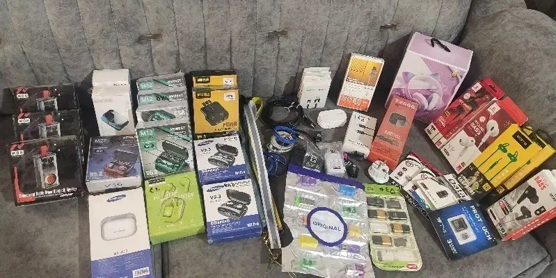 لوازم جانبی زیر قیمت|لوازم جانبی موبایل و تبلت|آبیک, |دیوار