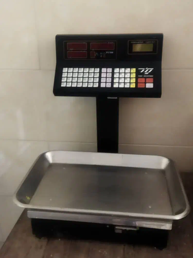 فروش لوازم مغازه|فروشگاه و مغازه|شهرضا, |دیوار