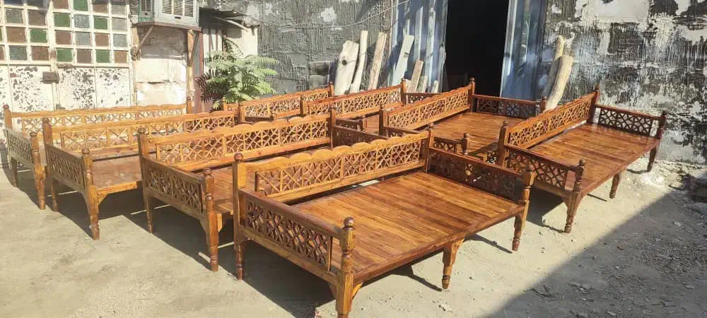 اکیپ نجار تخت سنتی و زیر کار چی و رنگ کارنیازمندیم|استخدام صنعتی، فنی، مهندسی|صباشهر, |دیوار