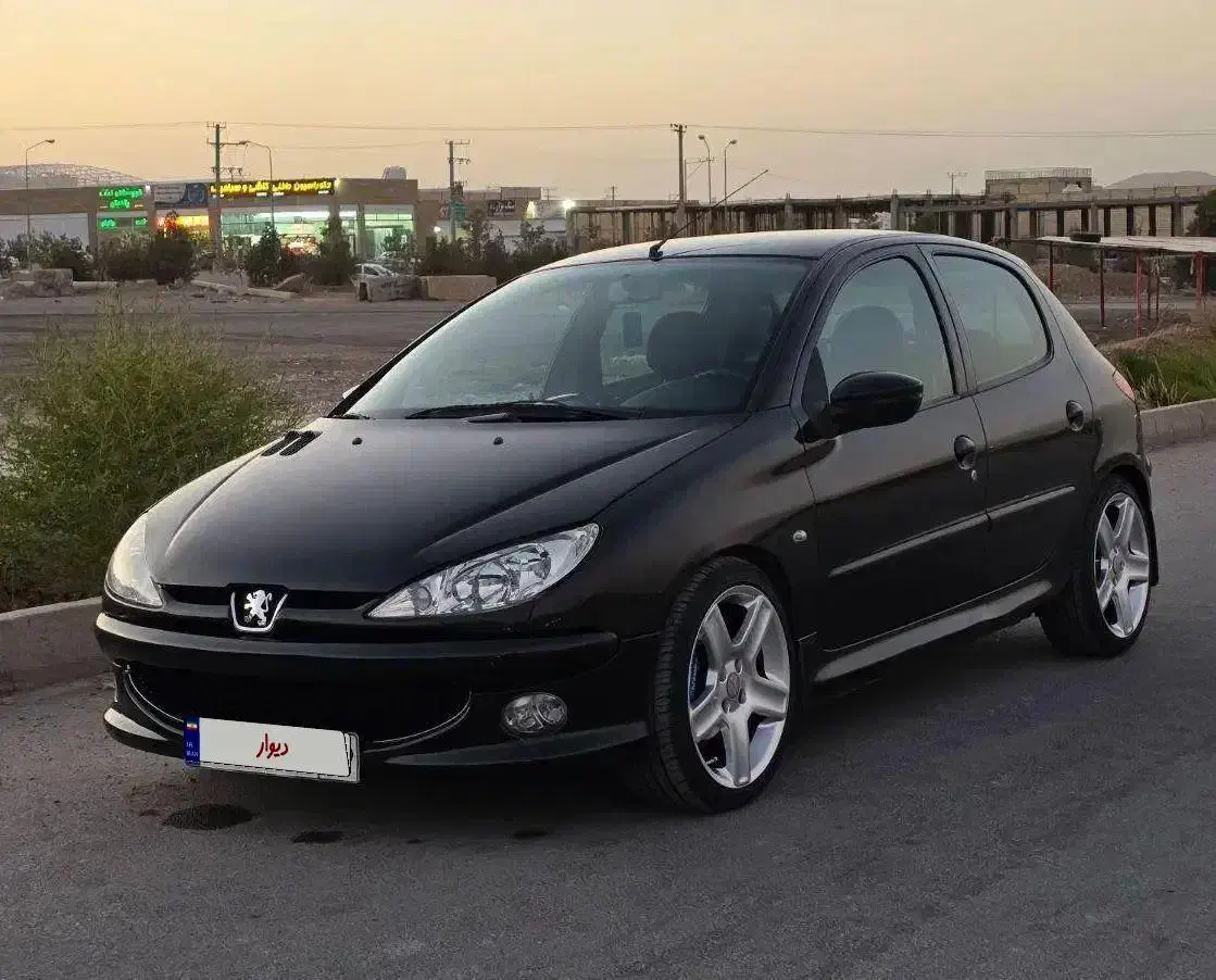 تیپ ۵ مدل ۸۲|خودرو سواری و وانت|فولادشهر, سایت صنعتی کاوه|دیوار