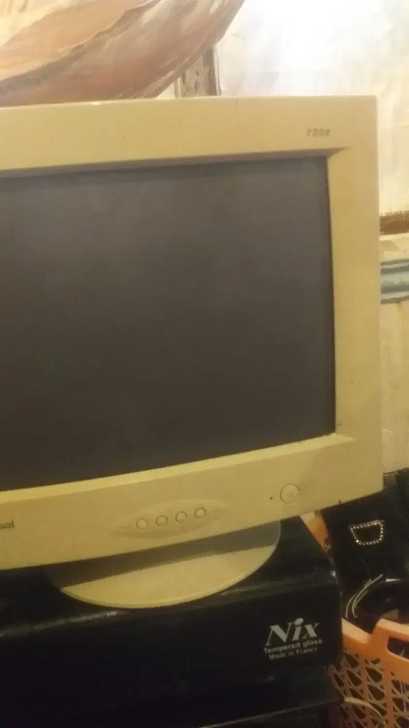 کامپیوتر قدیمی|رایانه رومیزی|آبدانان, |دیوار