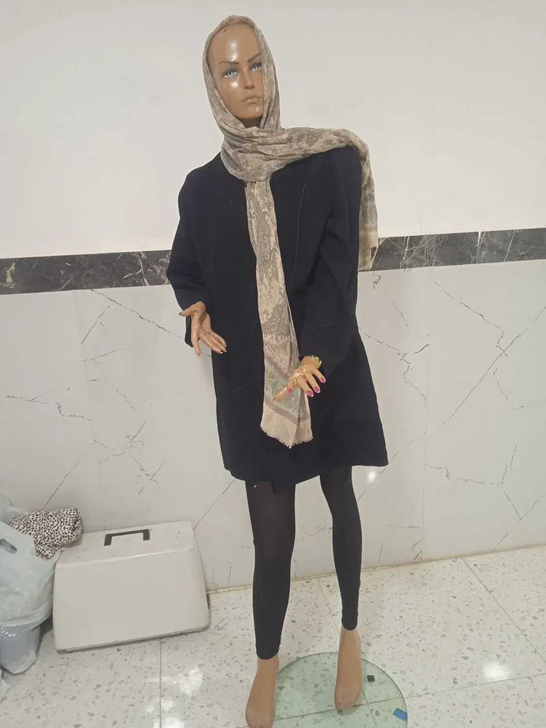 مانکن|لباس|قروه, |دیوار
