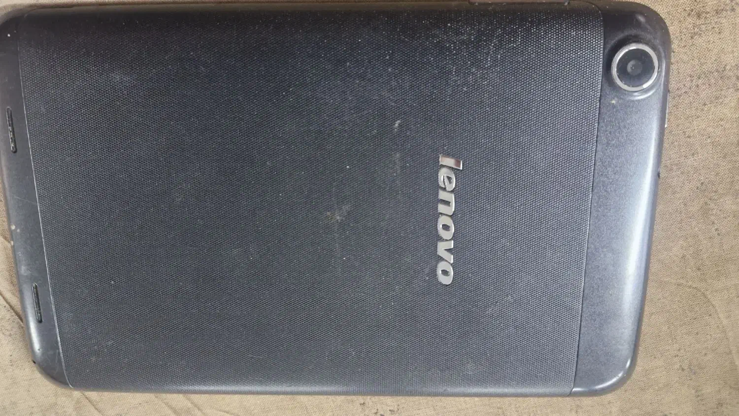 تبلت|تبلت|قم, هفت تیر|دیوار