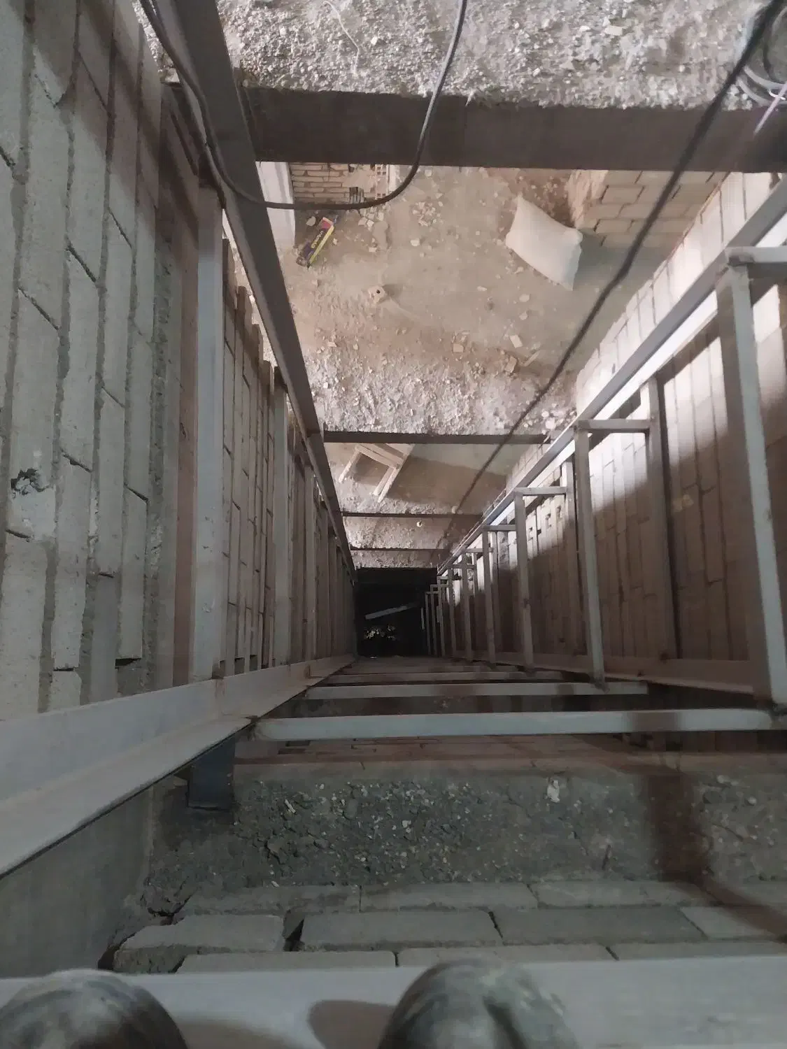 جوشکاری نبشی اسانسور|خدمات پیشه و مهارت|مرند, |دیوار