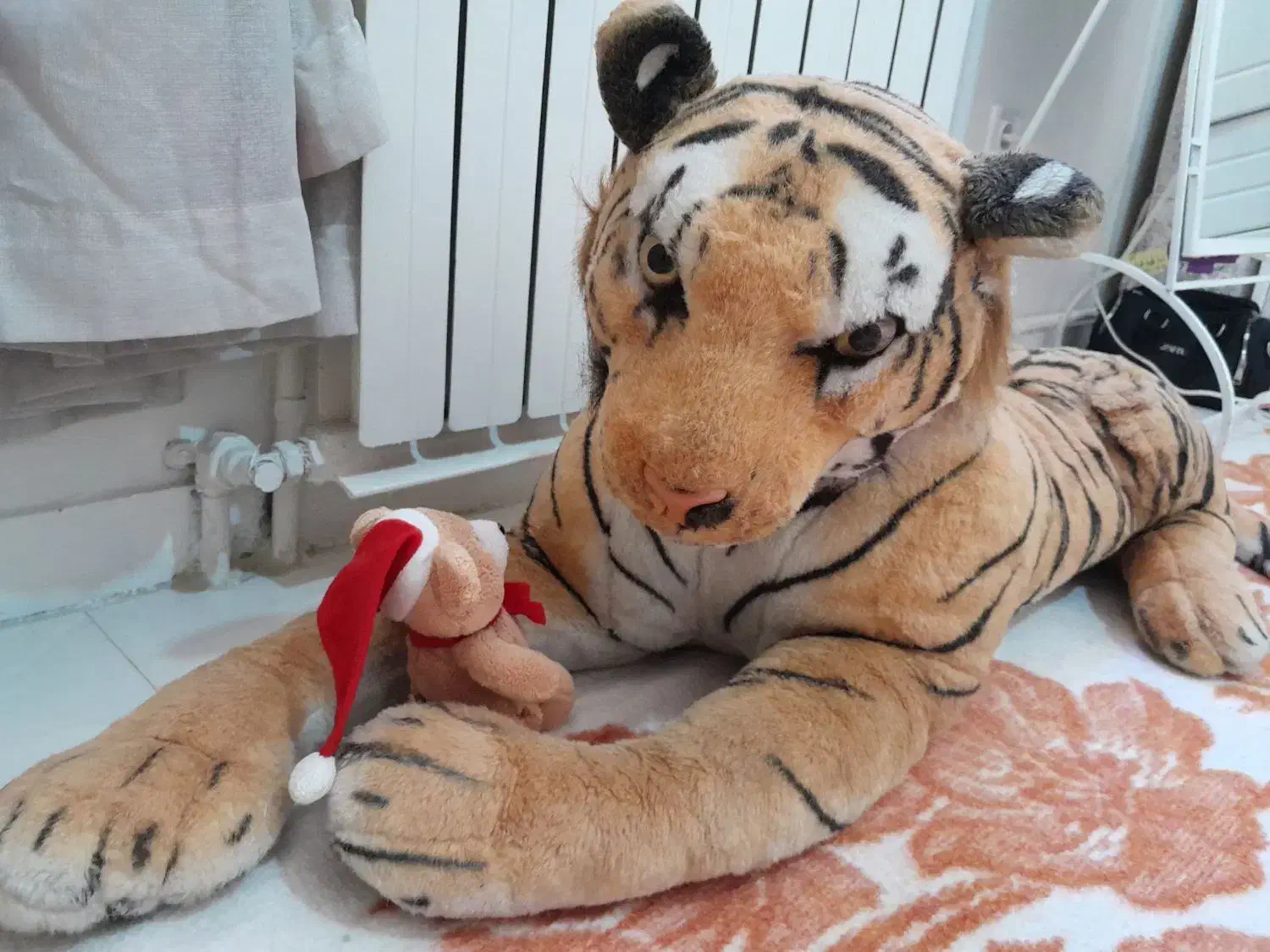 ببر خارجی|اسباب‌‌بازی|تهران, چوب تراش|دیوار