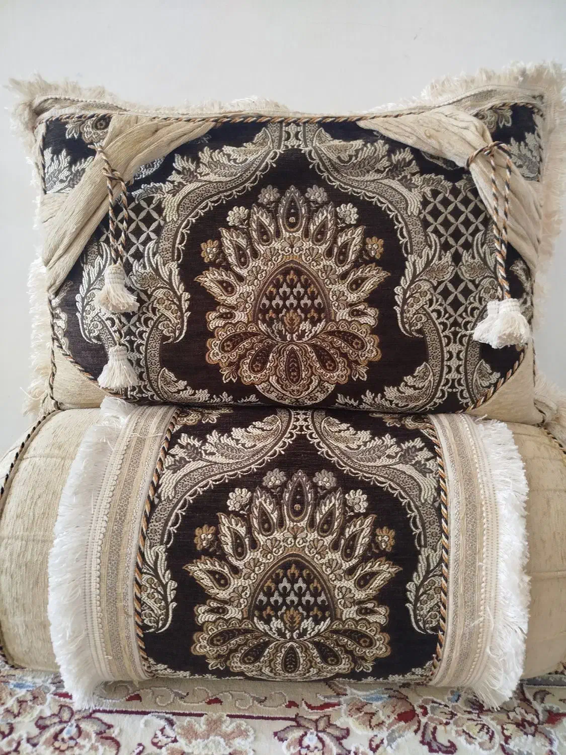 بالشت|پشتی|یاسوج, |دیوار