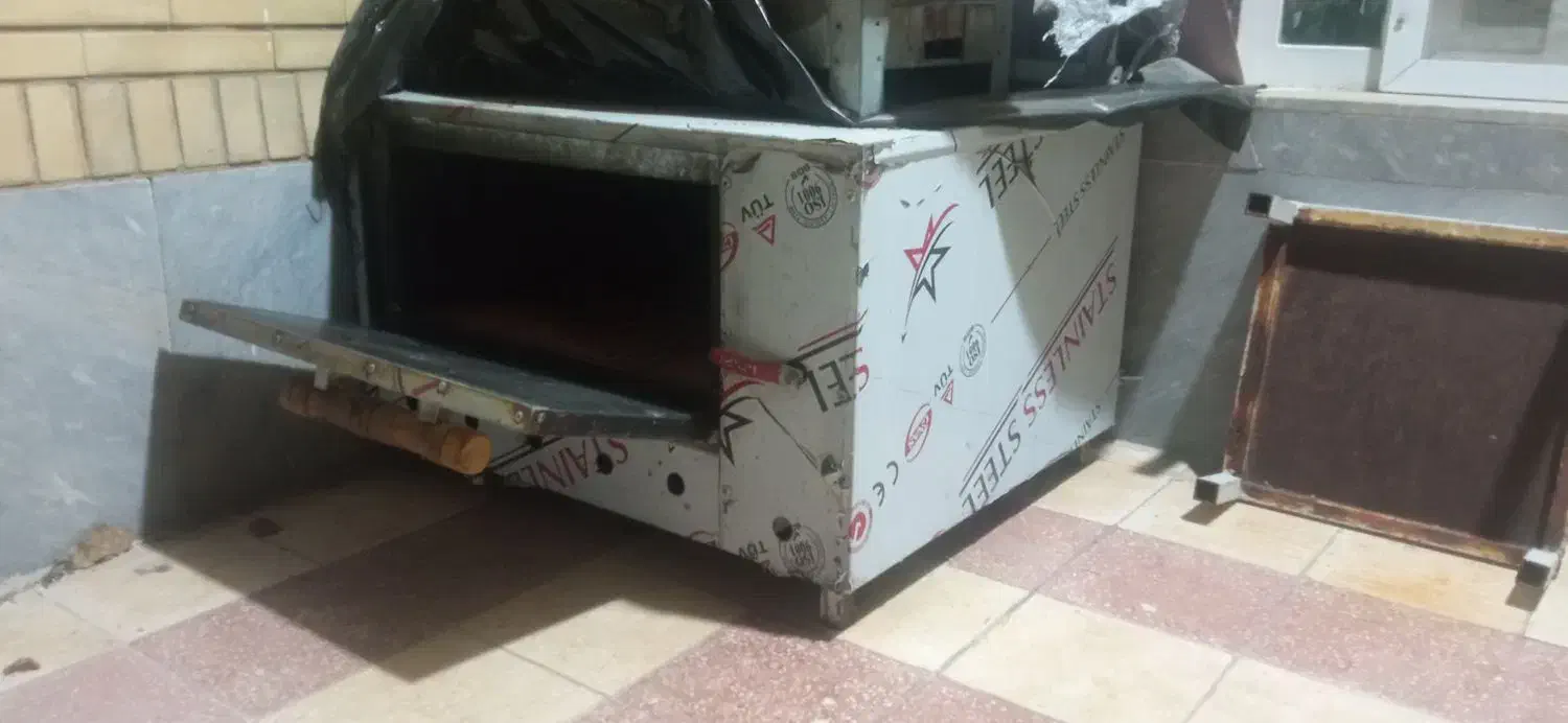 فر ساندویچی.پیتزا.هات داگ و.|کافیشاپ و رستوران|شیراز, شهرک مهدیه|دیوار