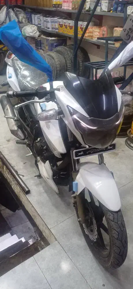 آپاچی ۱۸۰ سفید|موتورسیکلت|محمدشهر, ولدآباد|دیوار