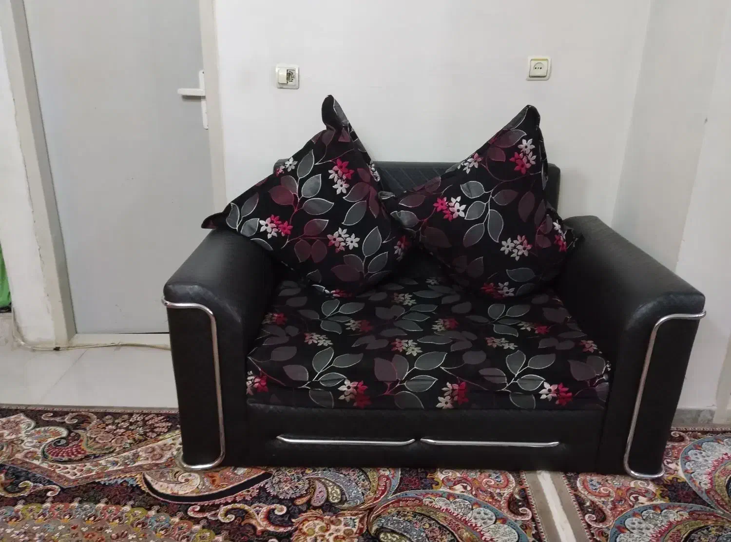 مبل راحتی|مبلمان خانگی و میز عسلی|شهریار, شهرک بهاران (ویره)|دیوار