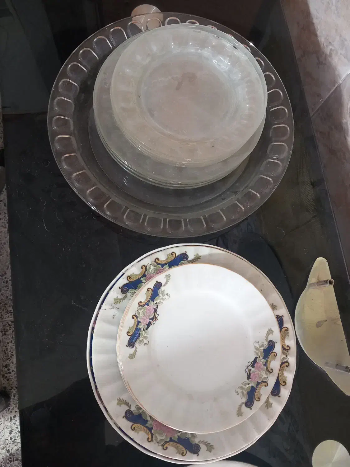 بشقاب|ظروف سرو و پذیرایی|شیراز, شریف‌آباد|دیوار