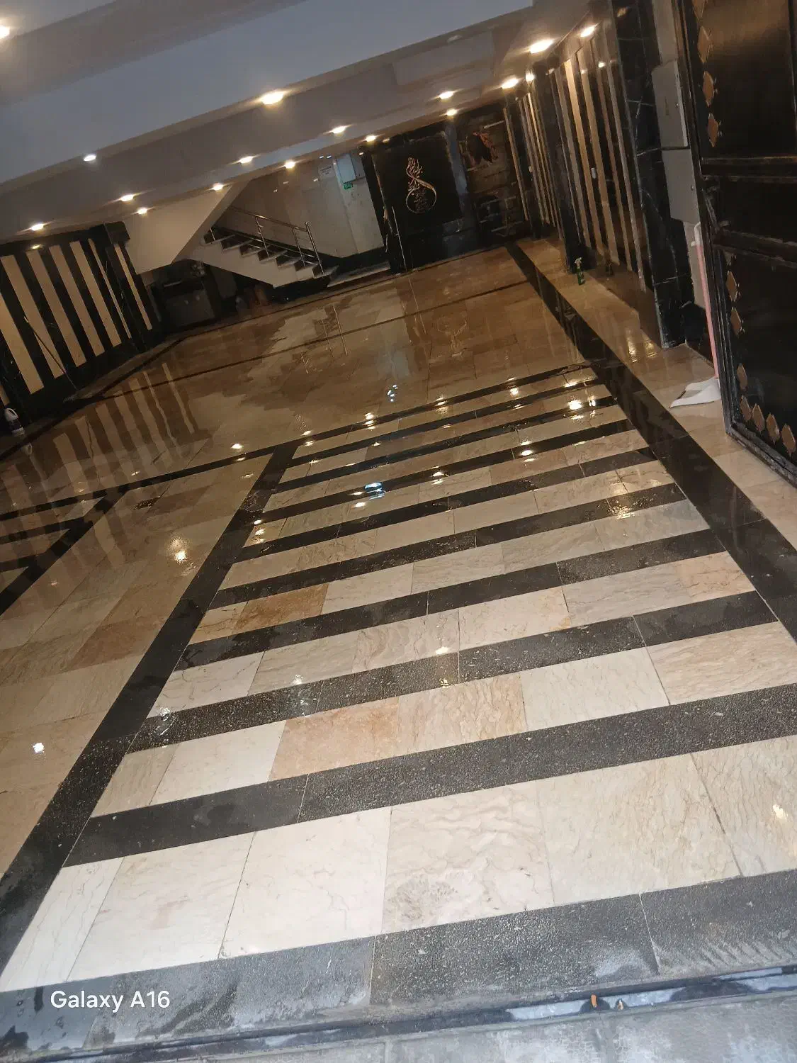 پولیشرکاری کف پارکینگ ساختمان|خدمات نظافت|کهریزک, |دیوار