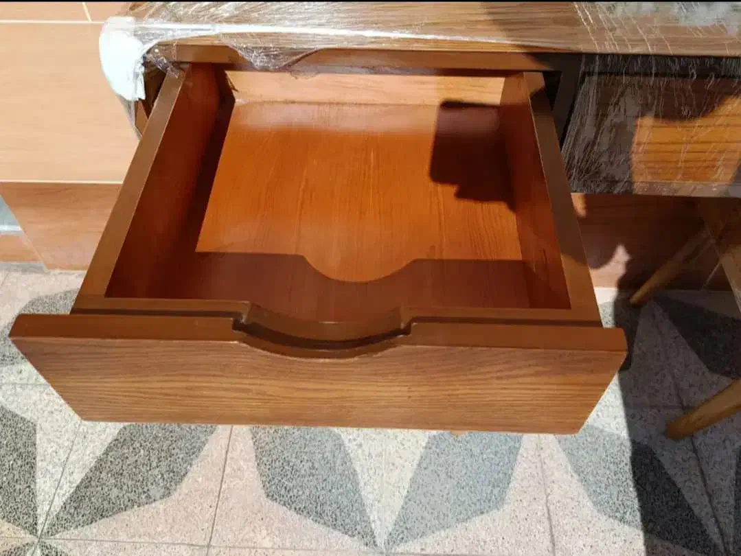 میز آرایشی|مبلمان خانگی و میز عسلی|شیراز, پودنک|دیوار