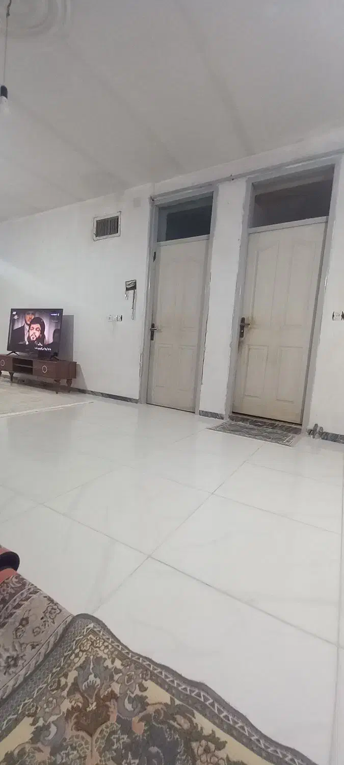 سوئیت پارکینگ دار مستقل همکف شبانه روزی|اجارهٔ کوتاه‌مدت آپارتمان و سوئیت|کرمانشاه, |دیوار