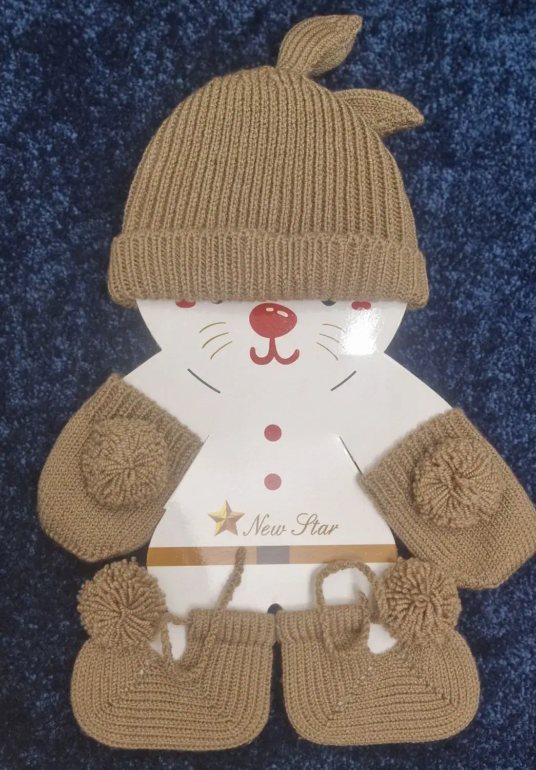 ست سه تیکه نوزادی|کفش و لباس بچه|کاشان, زیارتی|دیوار