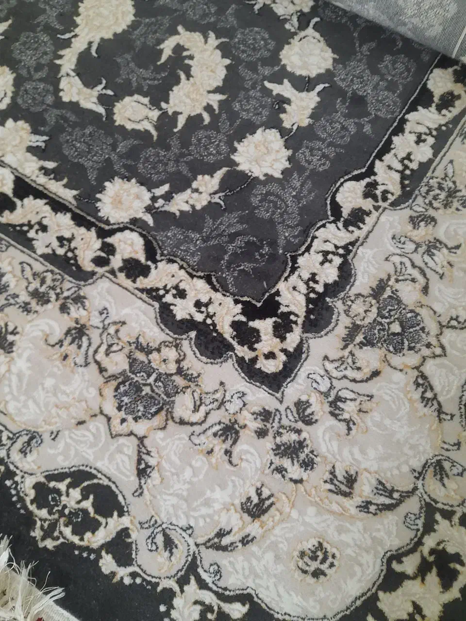 ۱ فرش دوازده متری۷۰۰ شانه تراکم ۲۲۵۰نوعه اکبند|فرش|پاکدشت, پاکدشت (مامازند)|دیوار