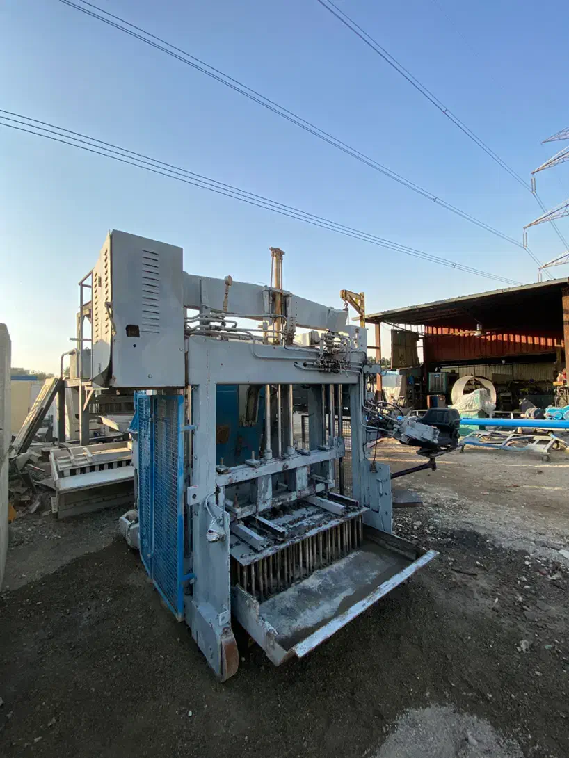 بلوک زن و جدول زن زنیت ۹۳۸|ماشین‌آلات صنعتی|تهران, صاحب الزمان|دیوار