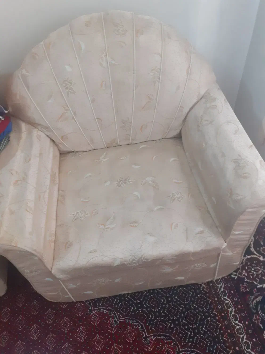 ۶ عدد مبل راحتی|مبلمان خانگی و میز عسلی|کرمانشاه, |دیوار