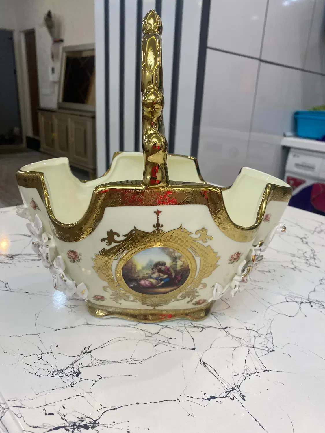 دکوری گل برجسته|ظروف سرو و پذیرایی|بهارستان, |دیوار