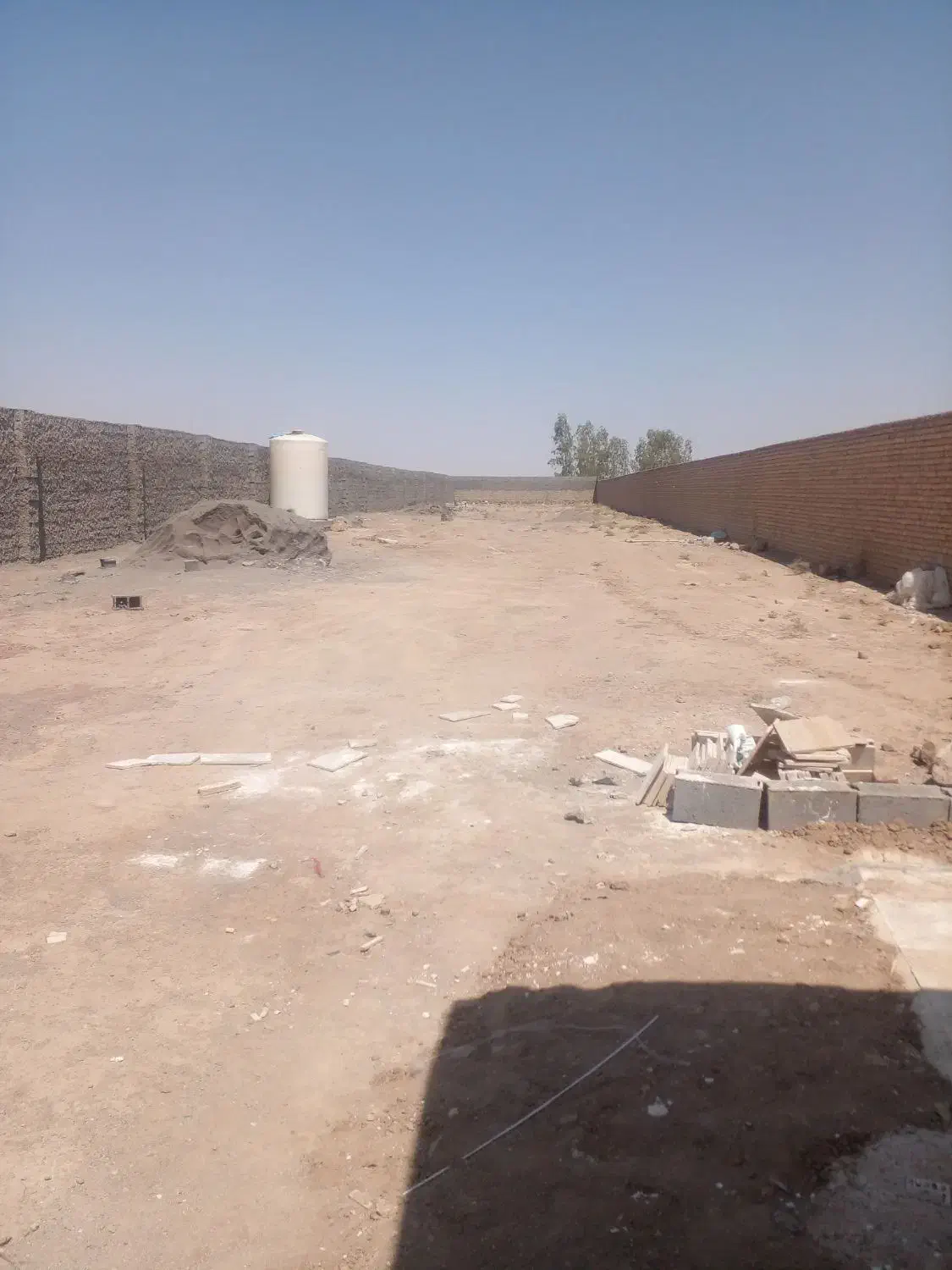 چهار دیواری به همراه دفتری جهت اجاره|اجارهٔ دفتر صنعتی، کشاورزی، تجاری|قنوات, |دیوار