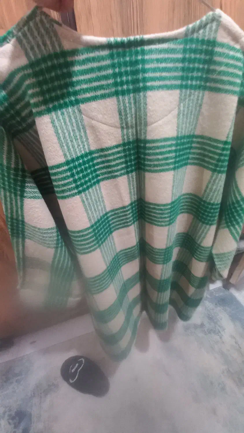 پالتو|لباس|کرج, کرج نو|دیوار