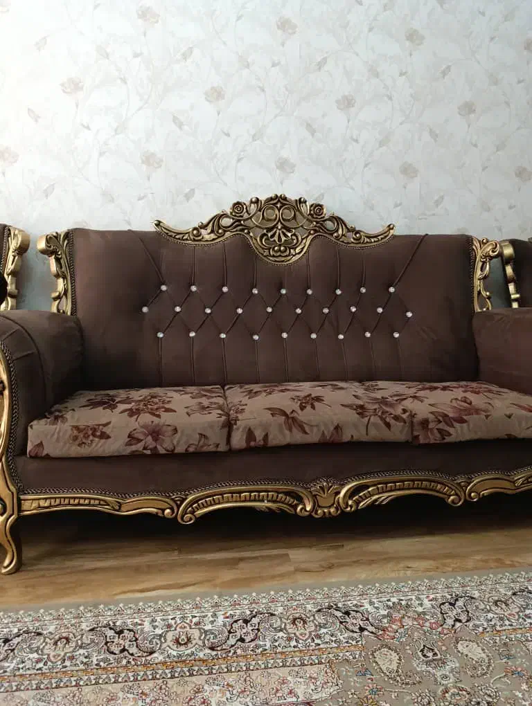 مبل 7نفره کاملا سالم|مبلمان خانگی و میز عسلی|شیراز, شریف‌آباد|دیوار