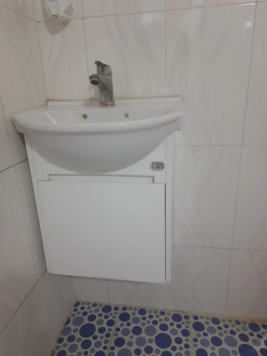 روشویی همراه شیر|لوازم سرویس بهداشتی|کاشان, راوند|دیوار