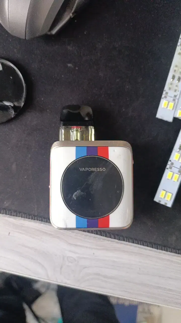 ( پاد ماد) پاد اکسراس|زیورآلات و اکسسوری|اندیشه, اندیشه فاز ۳|دیوار