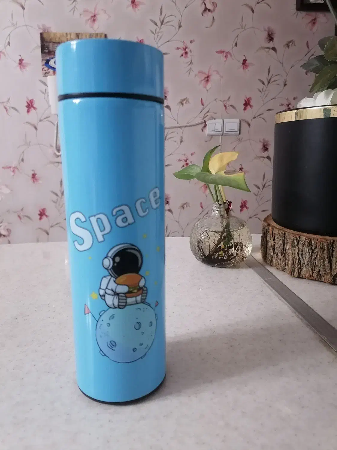 بطری آب|ظروف نگهدارنده، پلاستیکی، یکبارمصرف|شیراز, شاه قلی بیگی|دیوار