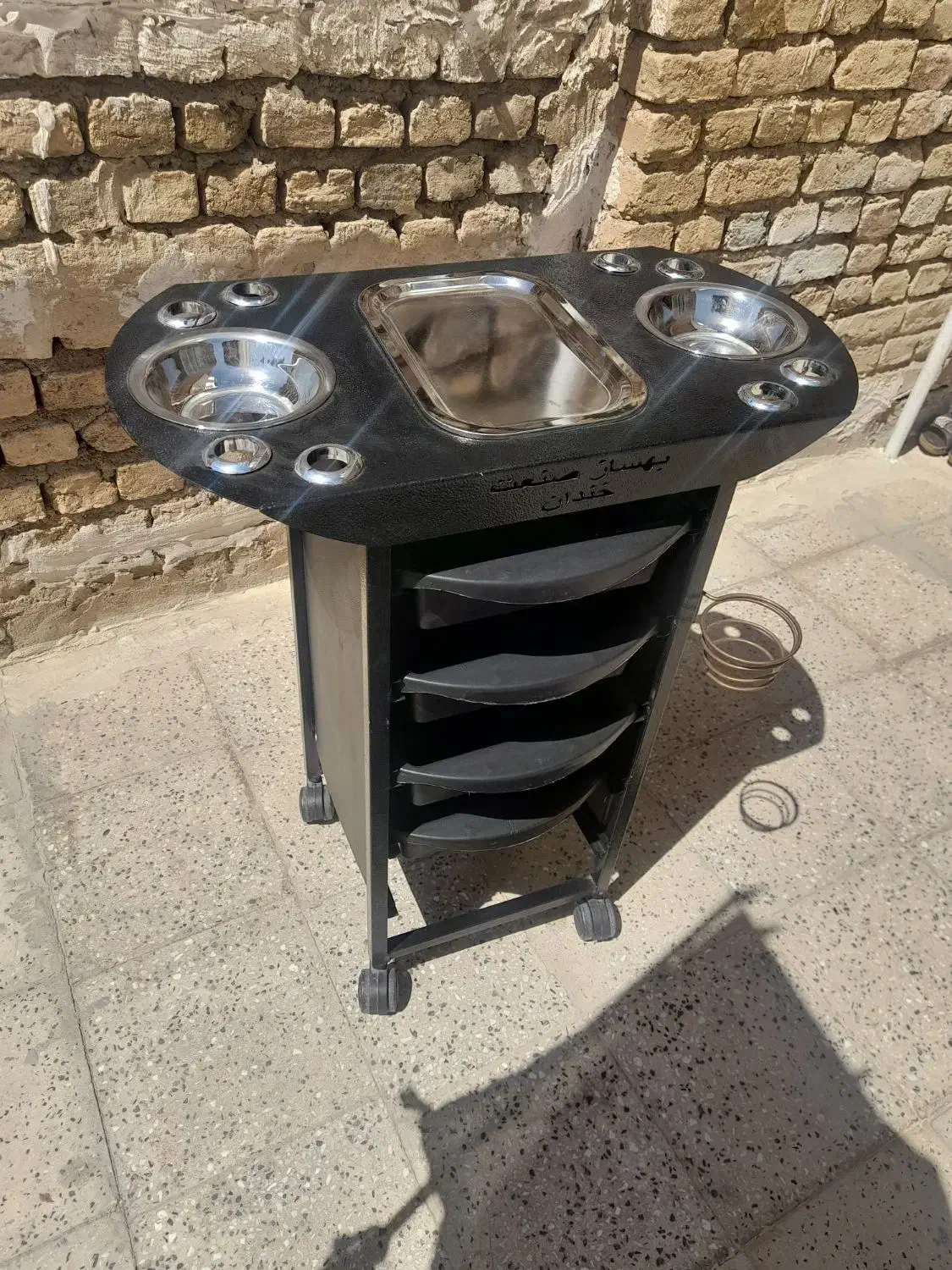 ترولی و سر مانکن|آرایشگاه و سالنهای زیبایی|قم, نخودی|دیوار