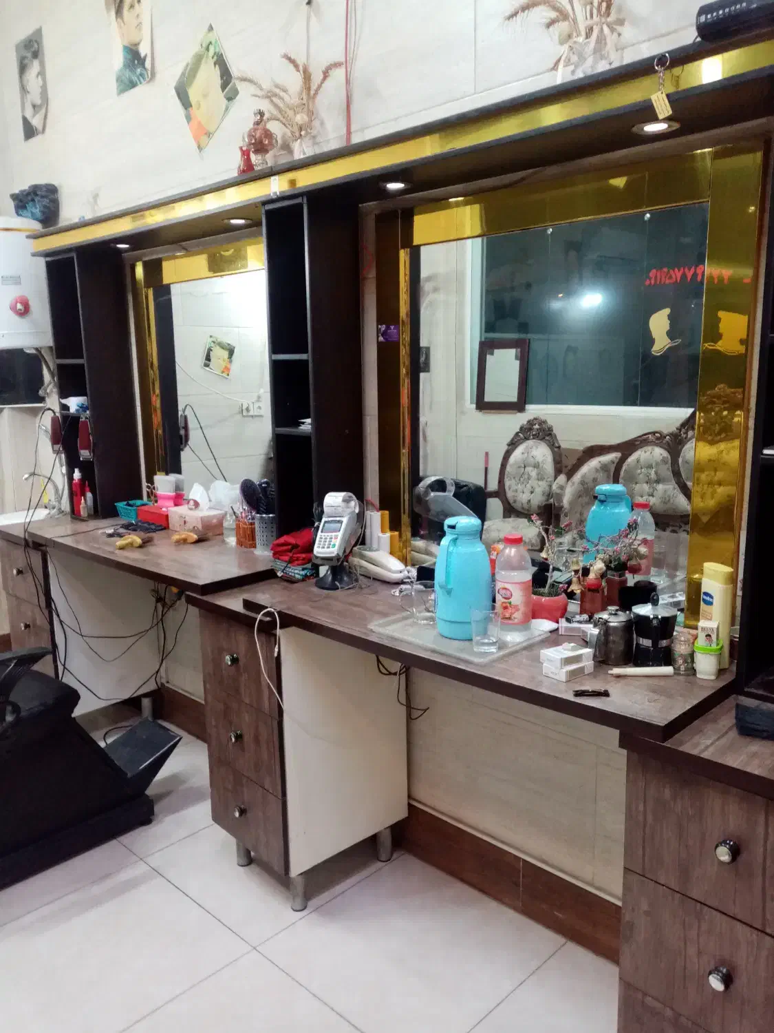 فروش دکور آرایشگاه مردانه|آرایشگاه و سالنهای زیبایی|صدرا-فارس, فاز ۱|دیوار