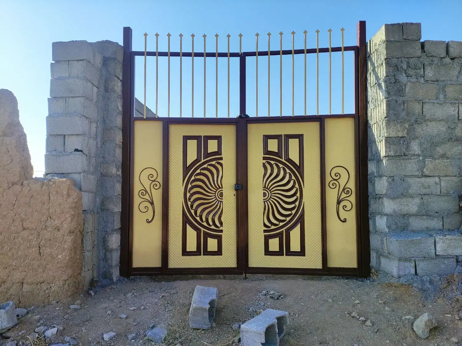 دیوار نویسی و نقاشی رنگ و روغن|خدمات پیشه و مهارت|نجف‌آباد, شهدای غربی|دیوار