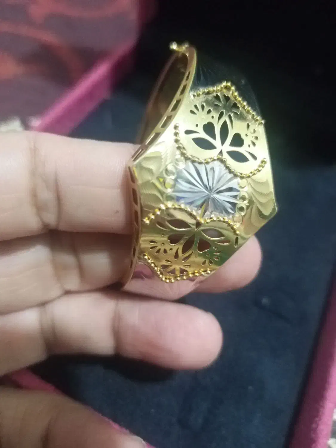 طلا|جواهرات|اشترینان, |دیوار