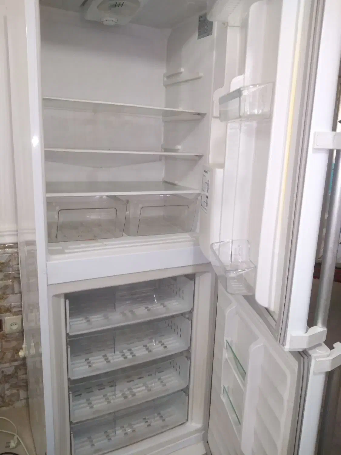 یخچال و فریزر کاملا سالم|یخچال و فریزر|بندر گناوه, |دیوار