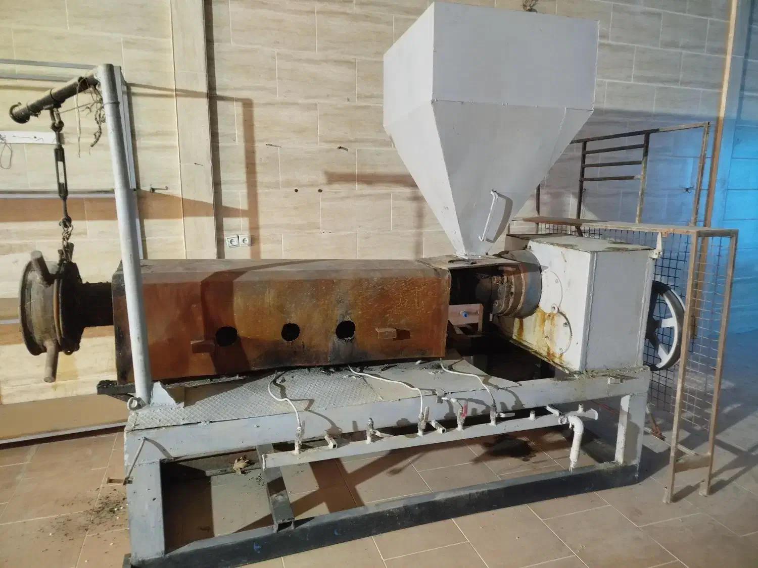 فروش دستگاه اکسترودر تولید گرانول|ماشین‌آلات صنعتی|چهارباغ, |دیوار