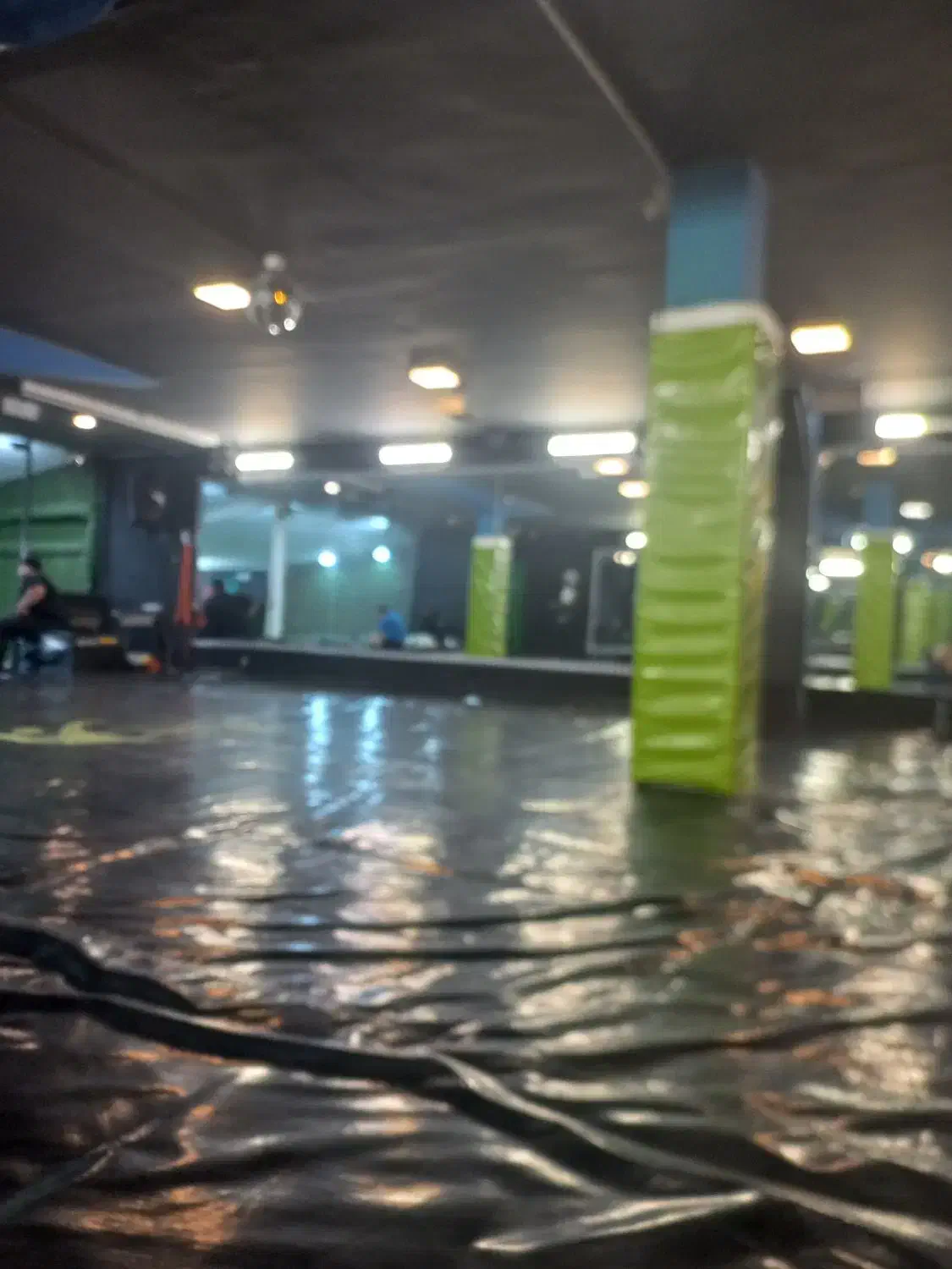 نظافتچی آقا|استخدام سرایداری و نظافت|تهران, هروی|دیوار