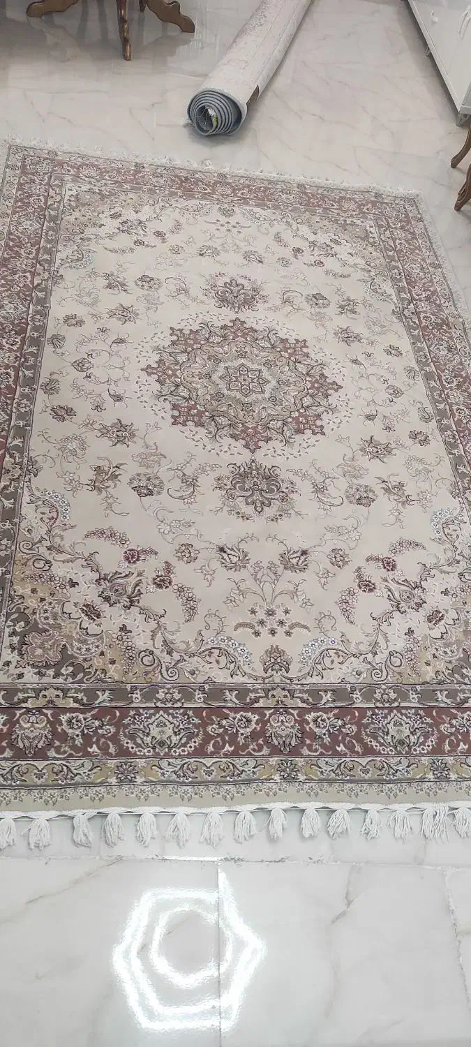 فرش ۶ متری کرم|فرش|پردیس, فاز ۵|دیوار