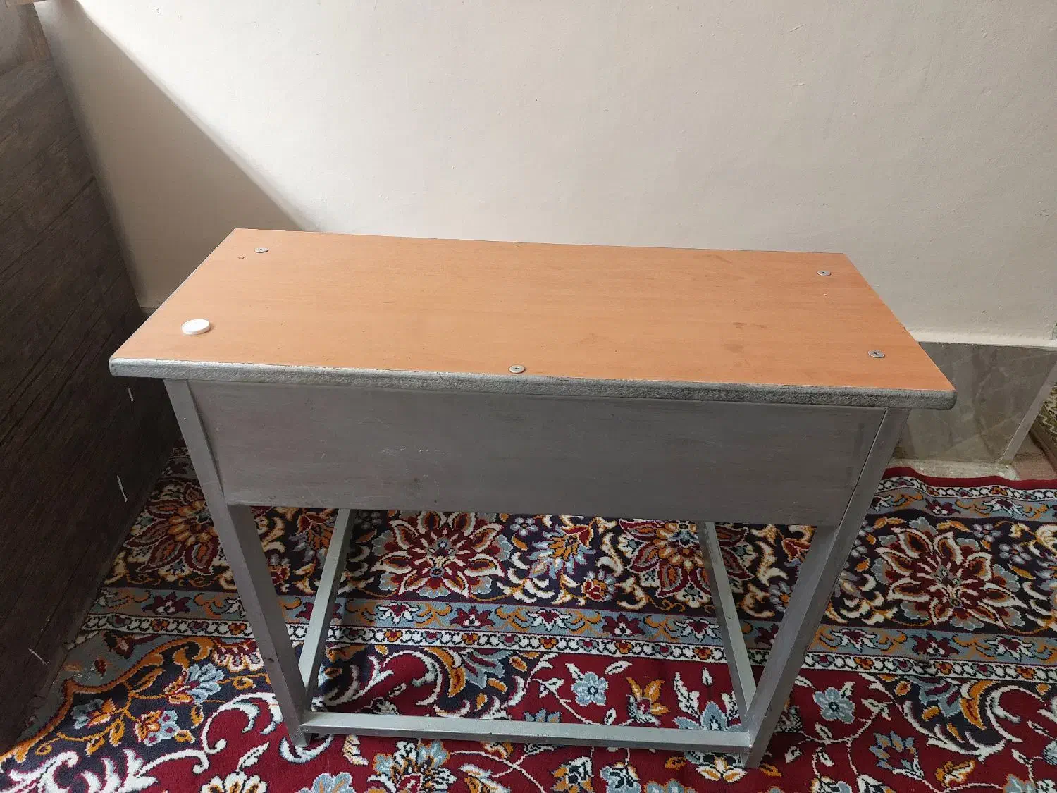 نیمکت مدرسه سالم تمیز .جمع و جور .قدیمی و نوستالژی|صندلی و نیمکت|اصفهان, چشمه باقرخان|دیوار