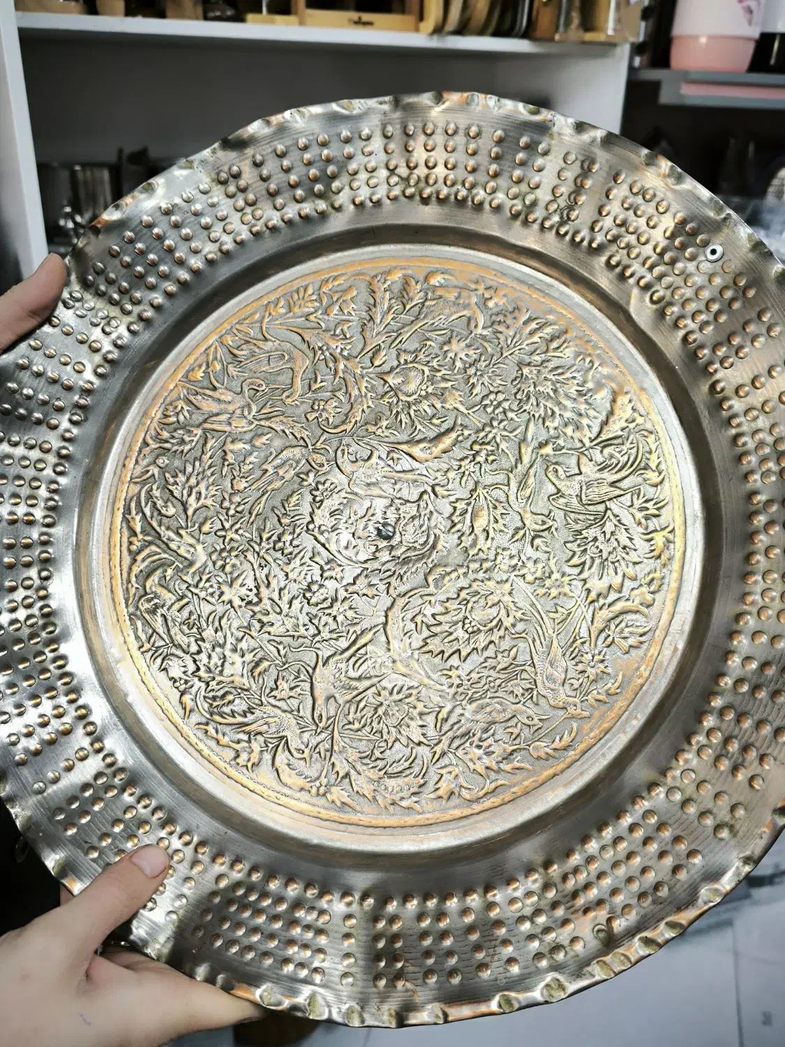 ظرف مسی قدیمی و انتیک|کلکسیون اشیاء عتیقه|فرمهین, |دیوار