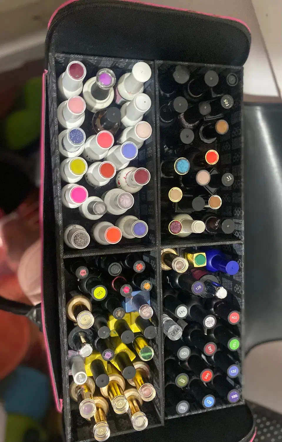 لوازم کامل کاشت ناخن|آرایشگاه و سالنهای زیبایی|آمل, |دیوار