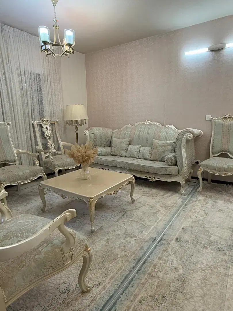 مبل سلطنتی استیل وناهار خوری و بوفه و آینه کنسول|مبلمان خانگی و میز عسلی|اراک, |دیوار